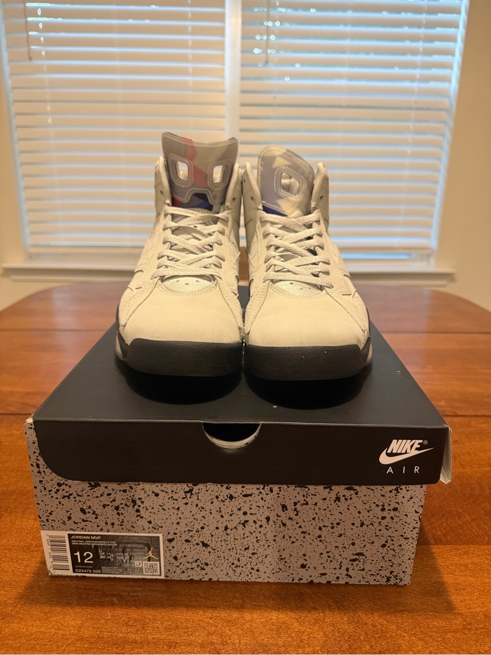 Jordan MVP Raptors Home - Picture 4 of 11